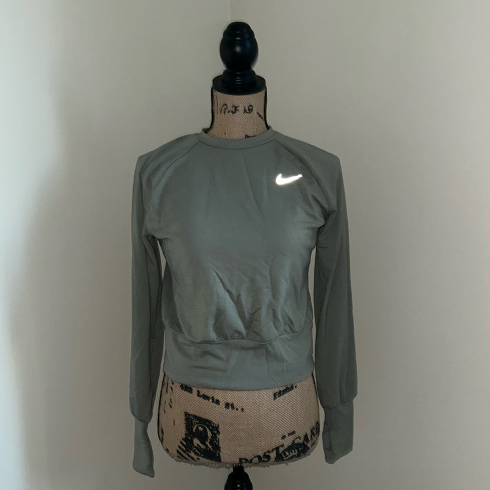 Women’s XS, Nike, Green Dri-Fit Long Sleeve